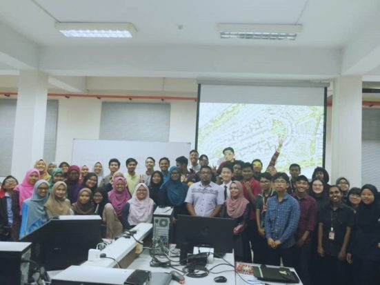 Alumni Berkongsi Ilmu Melalui Bengkel Asas Penggunaan AutoCAD