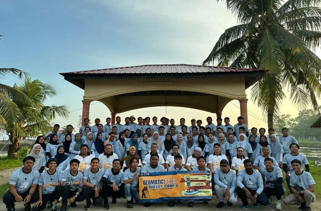 Khemah Ukur Geomatik perkukuh kemahiran pelajar tahun dua kejuruteraan geomatik FABU